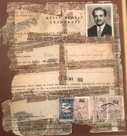 Özbeyoğlu ailesi işletme ruhsatı alıyor.