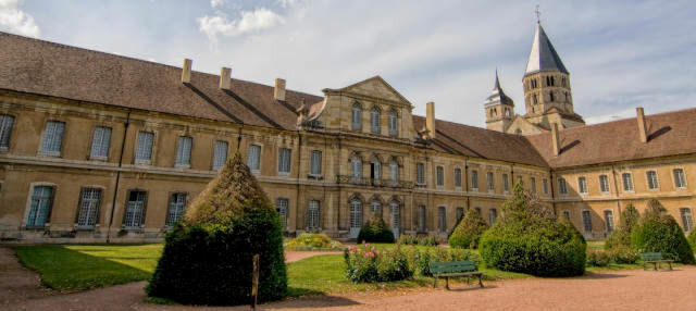 Fudación de la abadía de Cluny