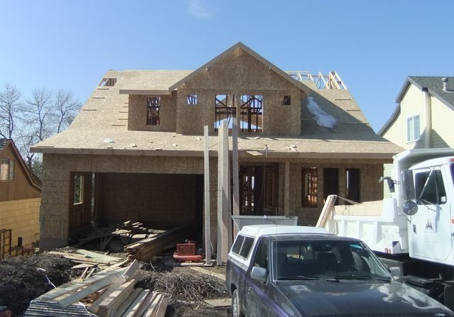 boards on roof almost completed (front side)