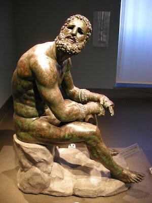 El púgil en reposo (Escuela de Atenas. Museo Nacional Romano)