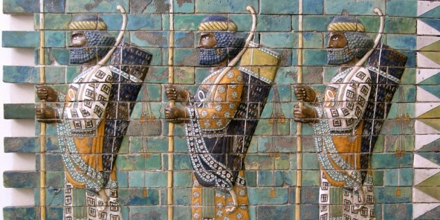 Els perses intenten aturar l'exèrcit