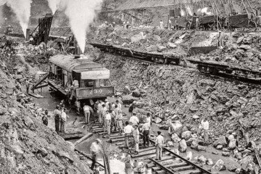 Building Panama Canal