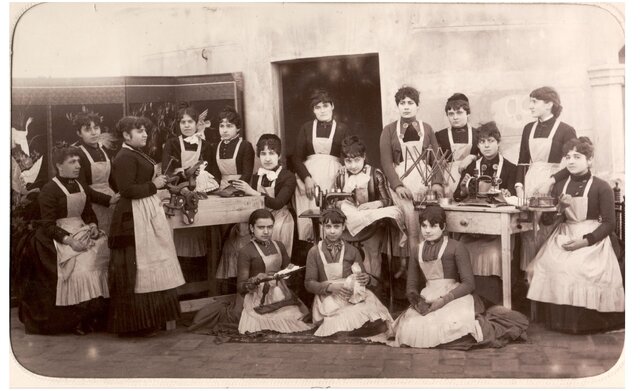 Academia de Ciencias, Artes y Oficios para la Mujer