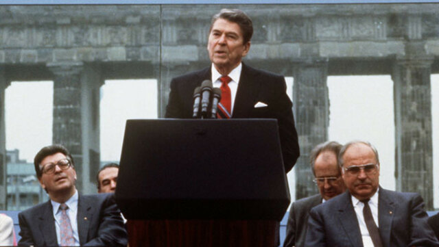 ‘Tear down this wall’ speech