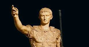 Octavi August es proclama emperador