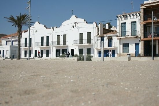 Se'n va a viure al Vendrell