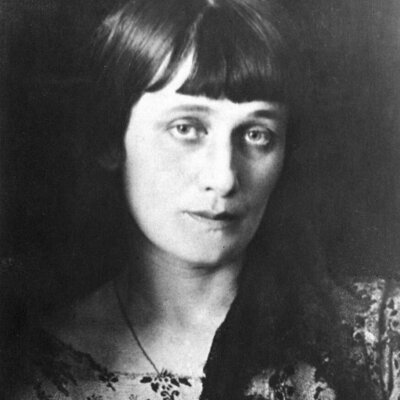 Timeline: А. Ахматова