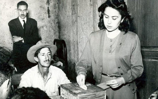 El Presidente Alfonso Ruiz Cortines permite el voto de la mujer