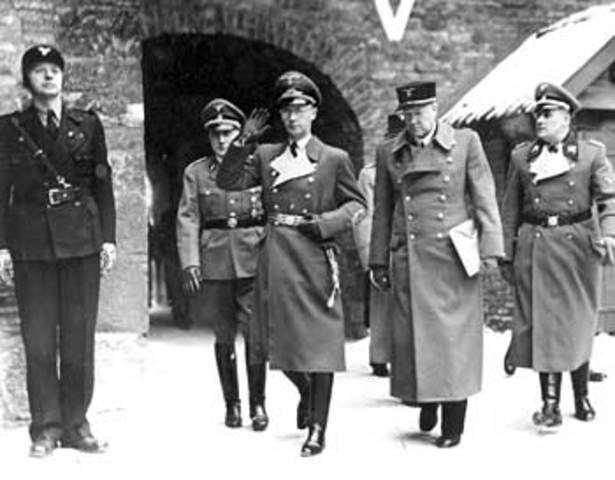 France and Britain started mining Norwegian Waters