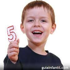 De 5 años a 5 y medio: etapa lingüística