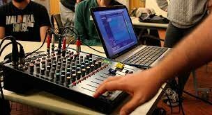 CONSTRUCCIÓN DE LA RADIO