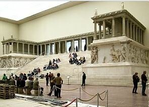 Época Helenística (325 – 30 a. C.)