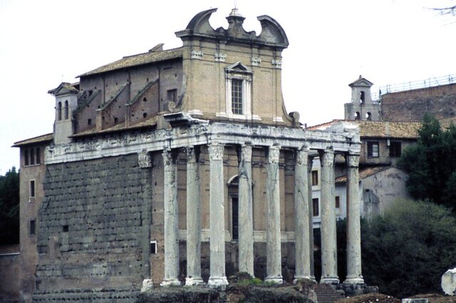 Templo de Antonino y Faustina (Roma)