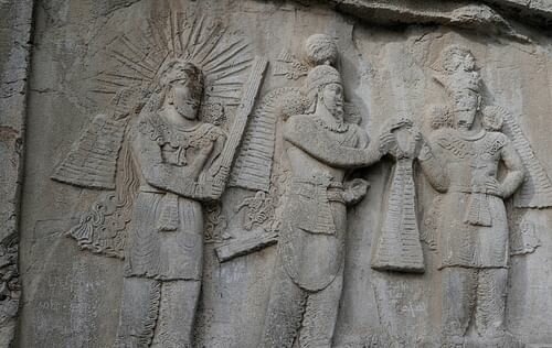 L'alliberació dels perses a mans dels assiris i babilonis.