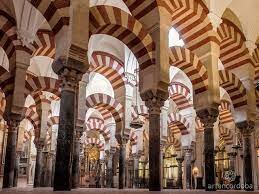 Abderramán I inicia la construcción de la mezquita de Córdoba