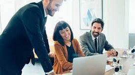 Timeline: Emprendedores visionarios a través del tiempo