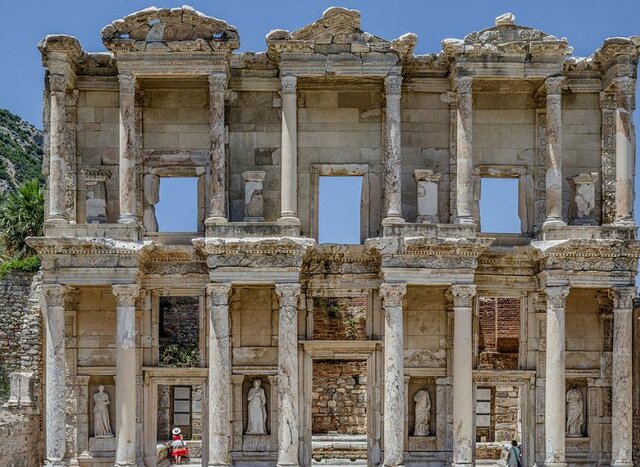 ROMA. Biblioteca de Celso