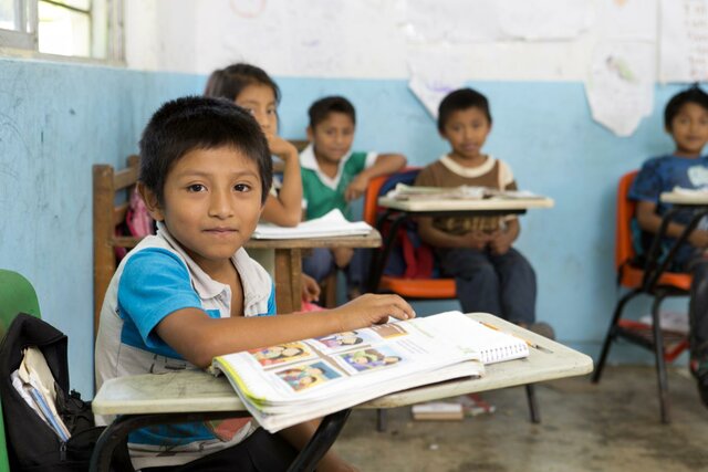 Apoyo legislativo de la educación