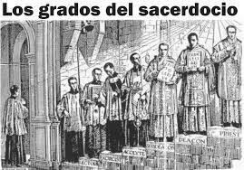 Recibe la TONSURA y las ORDENES MENORES