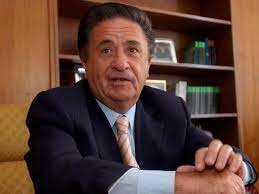 Eduardo Duhalde (USD 12.500.000.000)