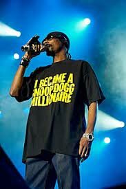 Rap y Hip Hop Se suele atribuir su creación a los jóvenes hispanos y afroamericanos de los años 70 de Nueva York. En dicho estilo, el Rap haría referencia a la parte oral, una de las bases del Hip Hop