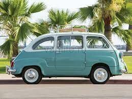 Первый однообъемный автомобиль