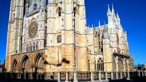 ARQUITECTURA GÓTICA. CATEDRAL DE LEÓN