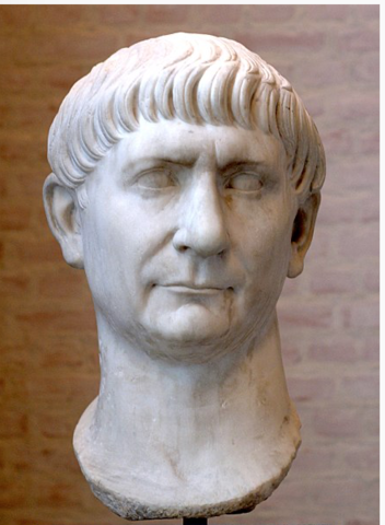 Primer emperador nacido en provincias