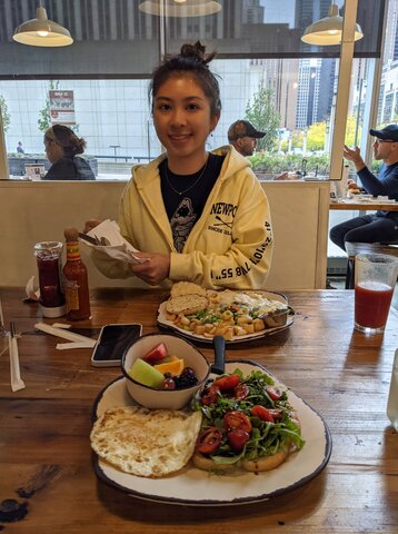 Lunch Date in Chicago