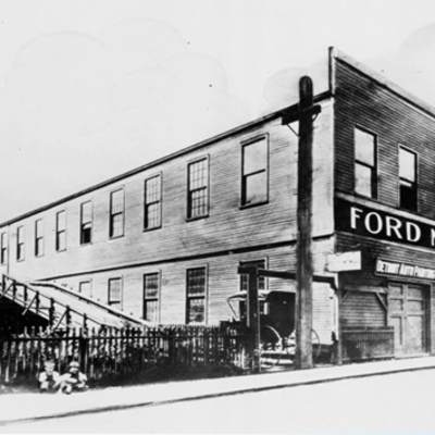 Timeline: Основание компании FORD