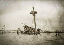 HUNDIMIENTO DEL MAINE