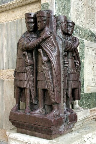Escultura de los Tetrarcas, inicios del siglo IV d.C