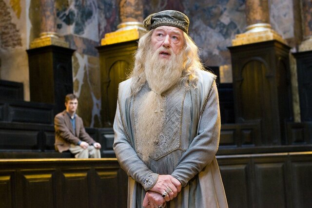 Nace Albus Dumbledore
