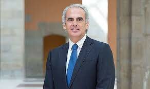 Escudero considera al currículo como una propuesta democrática.