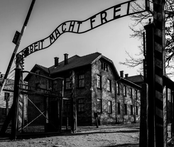 Apertura di Auschwitz