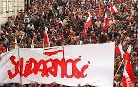 Solidarity trade union organizes the pro-democracy movement in Poland
