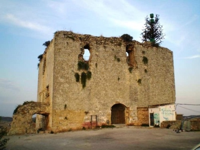 Comienza lo bueno, Colegio público "El Castillo"