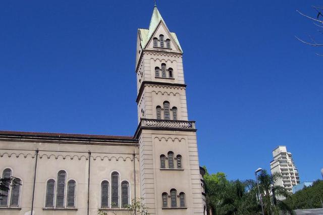 Começei a estuda no Assunção