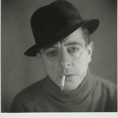 Timeline: Biographie de Jacques Prévert