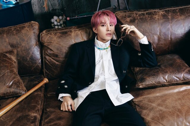 S/ Universe (Let’s Play Ball)