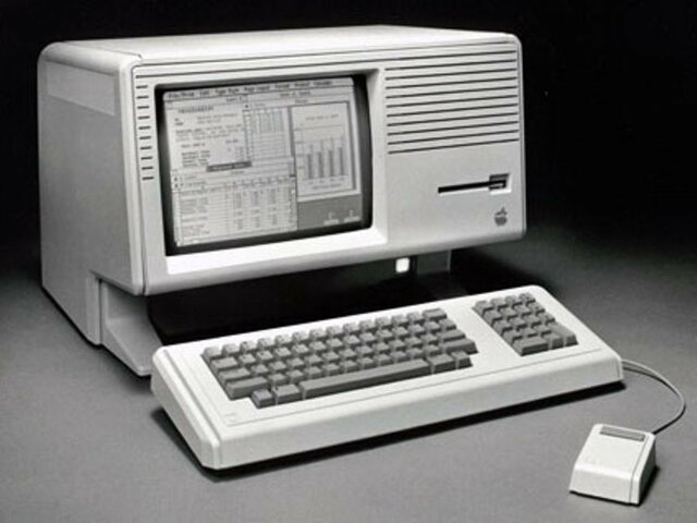 Apple introduces the Lisa Computer