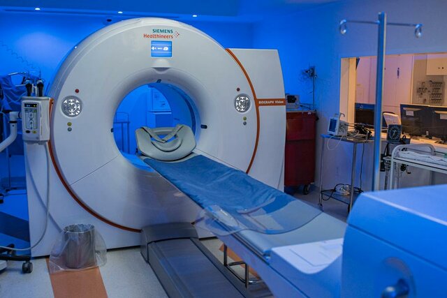 1975 versión más moderna del equipo PET