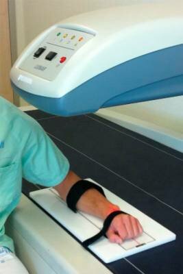 DENSITOMETRÍA ÓSEA: Primer aparato en el comercio