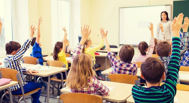 1995 Mediante la Educación