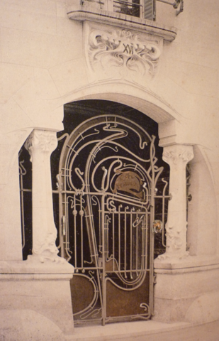 Entée principale du castel Béranger