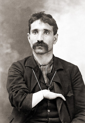 Giuseppe Morello arrested in 1881