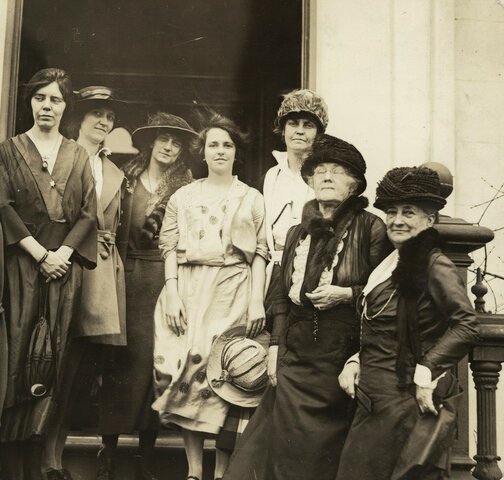 Las mujeres tenían libertad estudiantil y laboral