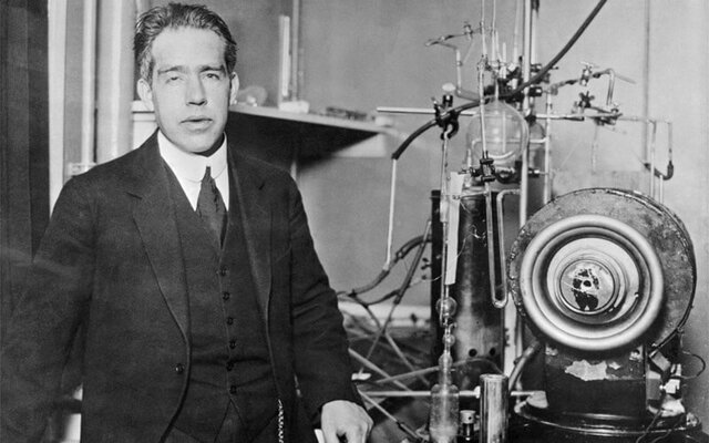 Niels Bohr
