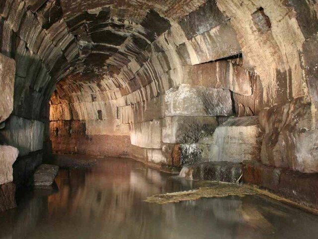 roma (cloaca máxima)