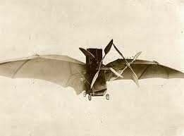 premier avion à hélice